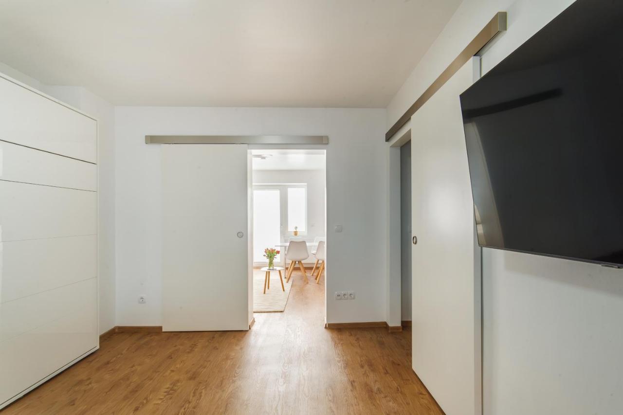 Design Apartment / 2 Room / Central / Contactless Check-In Hanóver Exterior foto
